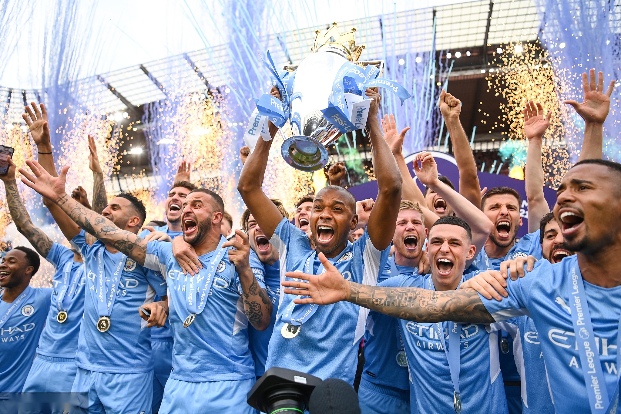 史密斯时就 史密斯时就